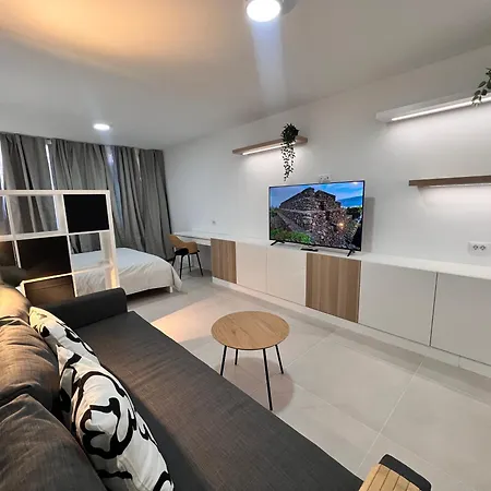 Sunny Apto Castle Harbour Apartment *